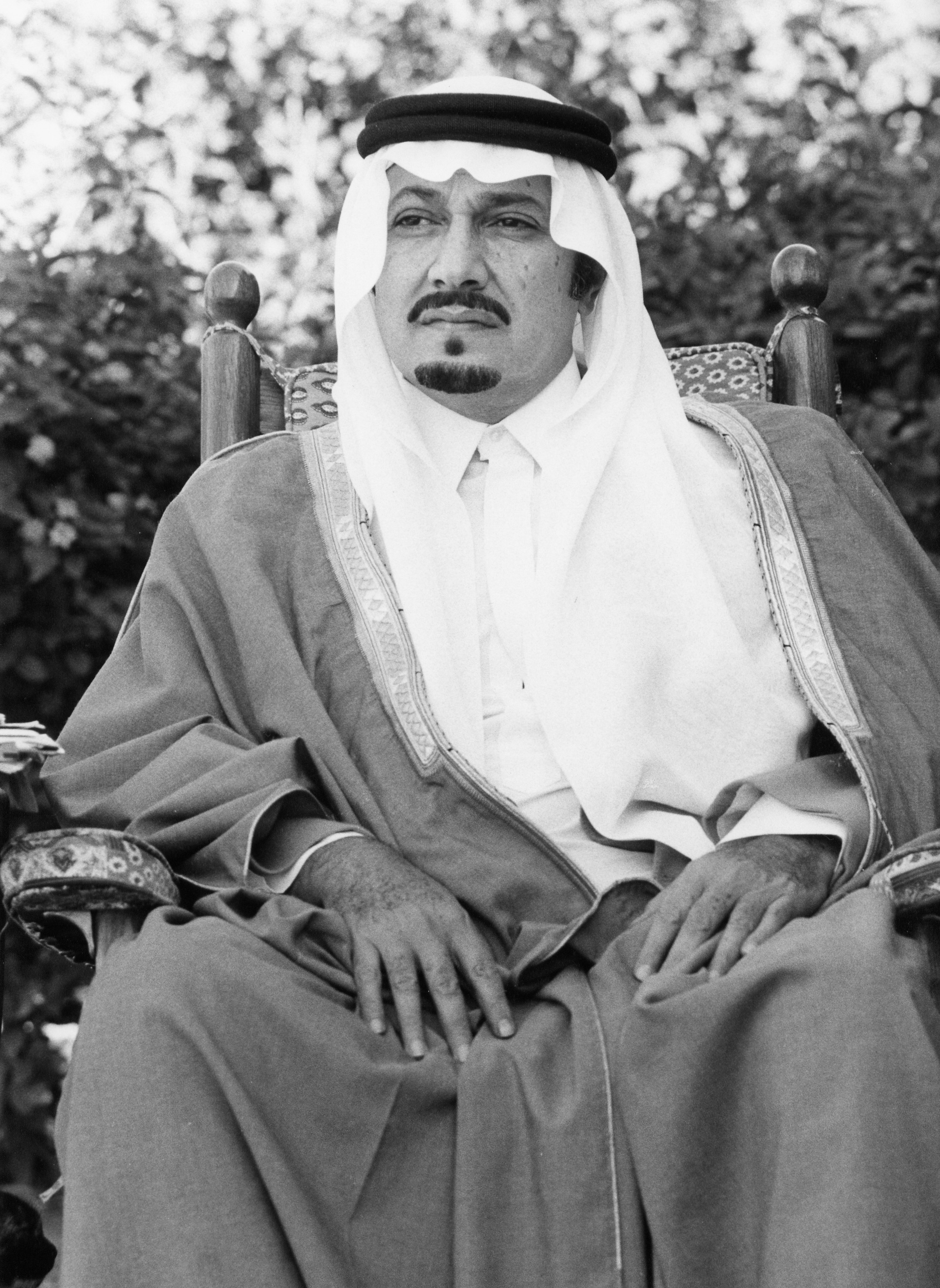 حس مرهف لشدائد الإنسان - Prince Talal Bin Abdulaziz article